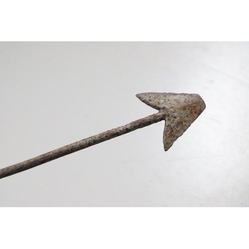 94 - A 19TH CENTURY BELGIAN SMALL SWORD, ANOTHER SIMILAR AND A HARPOON POINT. A continental small sword w... 