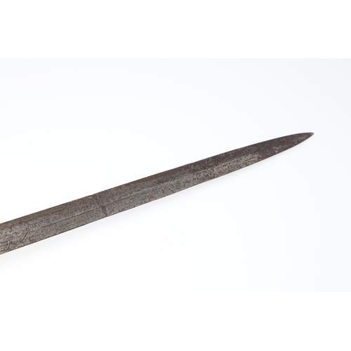 95 - A VICTORIAN HONOURABLE ARTILLERY COMPANY OFFICER'S DRESS SWORD. With a 79cm straight pointed double ... 