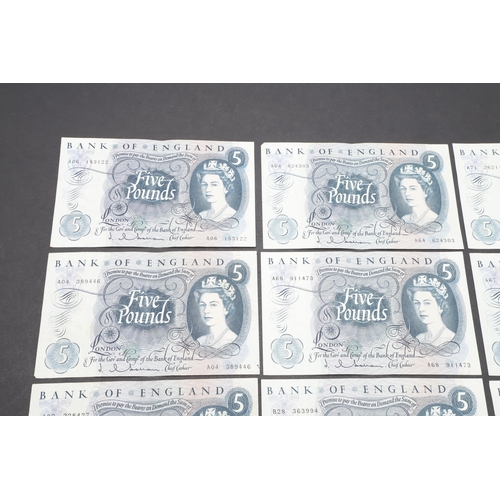 601 - A COLLECTION OF 42 BANK OF ENGLAND SERIES 'C' FIVE POUND NOTES. A collection of 42 Series 'C' portra... 