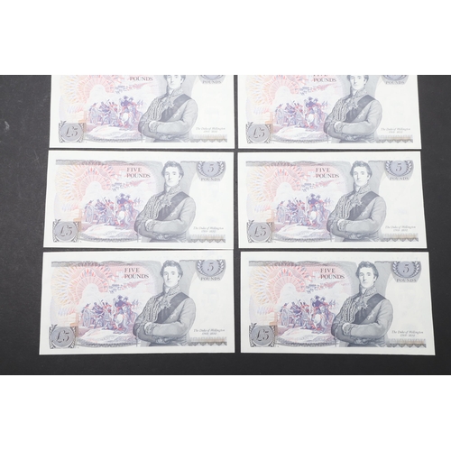 603 - TEN CONSECUTIVE BANK OF ENGLAND SERIES 'D' FIVE POUND NOTES. A consecutive run of ten bank of Englan... 