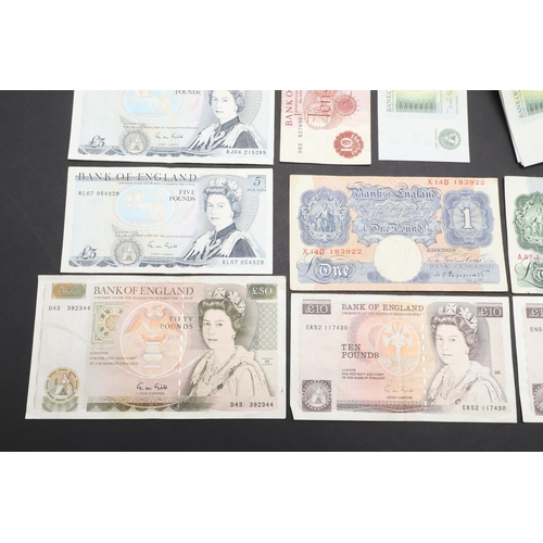 611 - A COLLECTION OF ELIZABETH II BANKNOTES TO INCLUDE A FIFTY POUND NOTE. A collection of banknotes comp... 