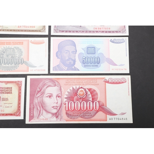 619 - A COLLECTION OF EIGHT YUGOSLAVIAN BANKNOTES. A collection of Yugoslavian banknotes from 100000, 5000... 