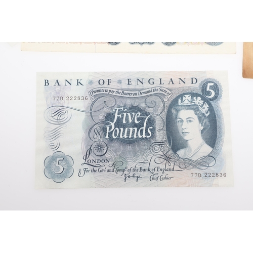 620 - A SMALL COLLECTION OF BANKNOTES TO INCLUDE SEVENTEEN CONSECUTIVE TEN SHILLING NOTES. A collection of... 