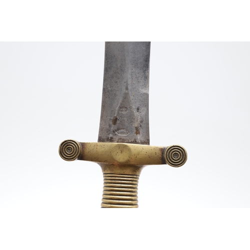 90A - AN 1831 PATTERN FRENCH ARTILLERY SIDE ARM AND SCABBARD. With a 48.5cm pointed, double edged blade st... 