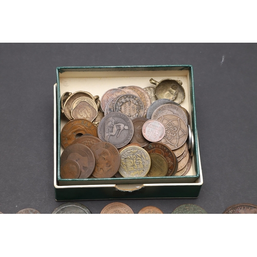 918 - A COLLECTION OF WORLD COINS TO INCLUDE GEORGE III COPPER AND OTHERS. A mixed collection of world coi... 