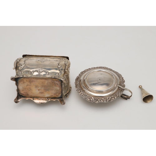 193 - AN EDWARDIAN SILVER TEA CADDY. bombÃ© form, with embossed & chased decoration, a loop handle and gil... 