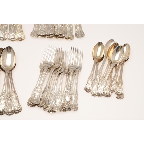 39 - A 19TH CENTURY PART-CANTEEN OF KING'S PATTERN SILVER FLATWARE. to include 12 tablespoons, 12 table f... 