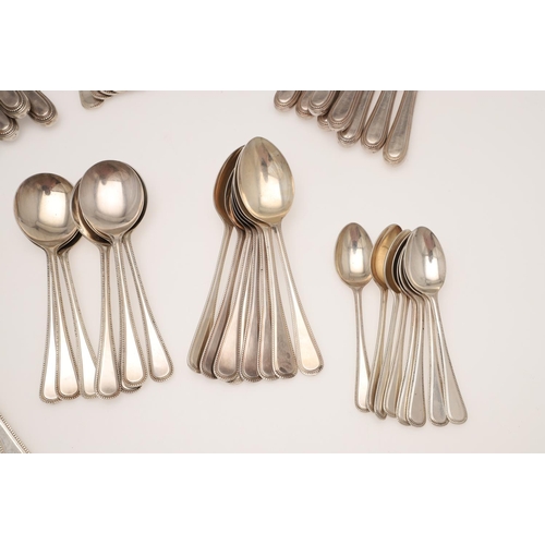 42 - AN ELIZABETH II PART-CANTEEN OF OLD ENGLISH BEAD PATTERN SILVER FLATWARE & CUTLERY. comprising of 4 ... 