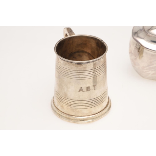 73 - A LATE 19TH/ EARLY 20TH CENTURY GERMAN SILVER PRESENTATION CUP. circular form, with a fluted stem an... 