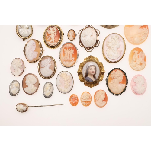 470 - A COLLECTION OF LATE 19TH CENTURY AND EARLY 20TH CENTURY CAMEOS. including examples in shell, porcel... 