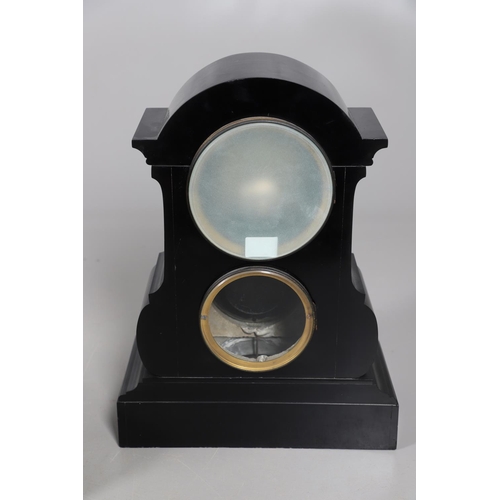 867 - A 19TH CENTURY BLACK SLATE MANTEL CLOCK AND MALACHITE GARNITURE. the 5.5