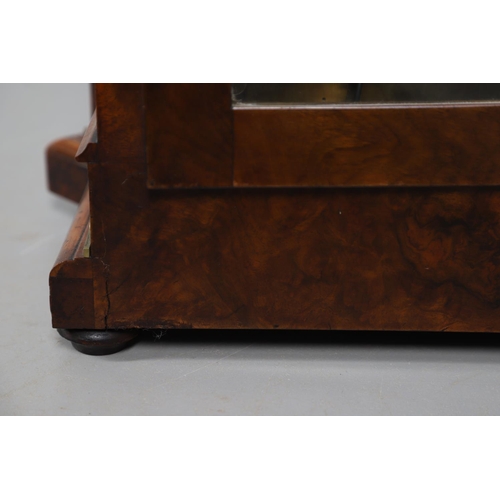 869 - A VICTORIAN WALNUT CHIMING BRACKET CLOCK. the 6 3/4