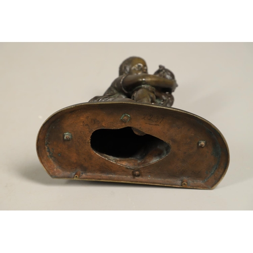 884 - AUGUSTE MOREAU (1834 - 1917), BRONZE FIGURAL GROUP. depicting Venus and Cupid, signed 'Moreau' to a ... 