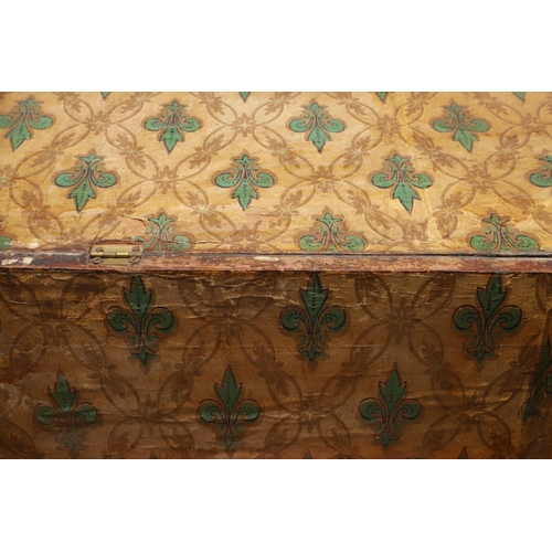 911 - AN ANTIQUE CONTINENTAL PARQUETRY BOX. the hinged lid enclosing a fleur de lys patterned paper lined ... 
