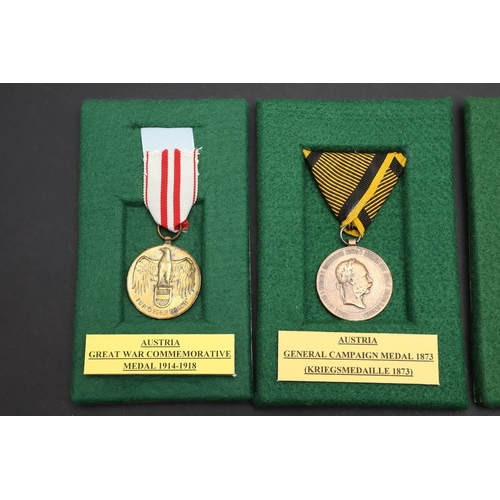 1042 - AUSTRIA: A COLLECTION OF FIRST WORLD WAR AND SIMILAR AWARDS. A collection of medals comprising Mobil... 