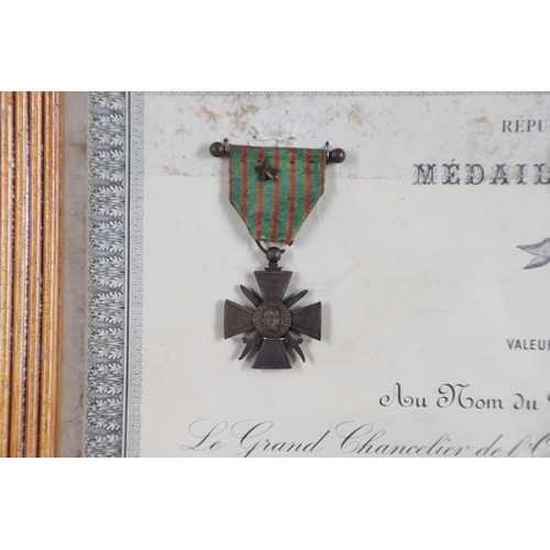 1079 - FRANCE: A COLLECTION OF FRAMED FIRST WORLD WAR MEDALS WITH CERTIFICATES. A First World War group of ... 