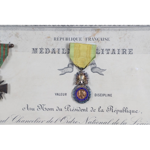 1079 - FRANCE: A COLLECTION OF FRAMED FIRST WORLD WAR MEDALS WITH CERTIFICATES. A First World War group of ... 