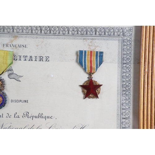 1079 - FRANCE: A COLLECTION OF FRAMED FIRST WORLD WAR MEDALS WITH CERTIFICATES. A First World War group of ... 