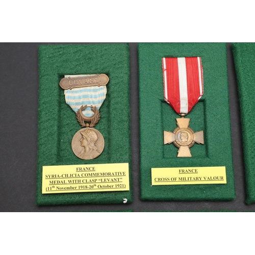 1092 - FRANCE: A COLLECTION OF MEDALS INCLUDING A ST MIHIEL MEDAL 1918 AND OTHERS. A Medal for the Battle o... 