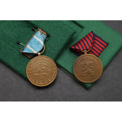 1095 - KOREA AND OTHERS: KOREAN, FRENCH AND BELGIAN KOREAN WAR MEDALS. A United Nations Korea Service Medal... 