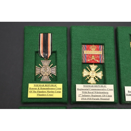 1129 - IMPERIAL GERMANY: WEIMAR REPUBLIC COMMEMORATIVE CROSSES. A collection of Weimar Republic Regimental ... 