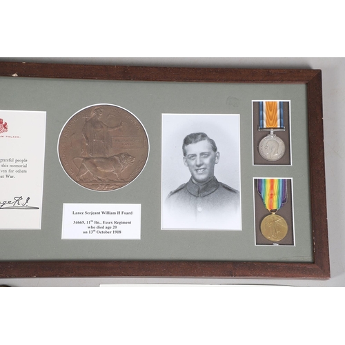 1220 - A FIRST WORLD WAR CASUALTY PAIR AND MEMORIAL PLAQUE TO THE ESSEX REGIMENT. A Great War pair comprisi... 