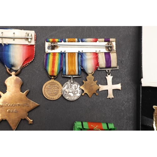 1224 - A FIRST WORLD WAR TRIO TO A MILITARY CROSS RECIPIENT WITH THE HAMPSHIRE REGIMENT. A Great War Trio c... 