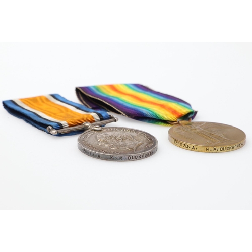 1251 - A FIRST WORLD WAR PAIR TO THE ROYAL NAVY VOLUNTEER RESERVE. A Great War pair comprising War medal an... 