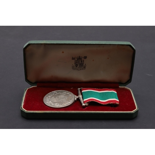 1352 - A WOMEN'S VOLUNTARY SERVICE MEDAL. A Women's Voluntary Service Medal, unnamed as issued, on ribbon w... 