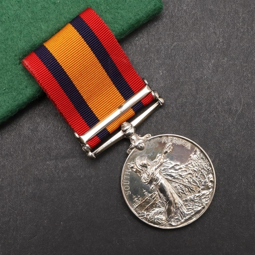 750 - A QUEEN'S SOUTH AFRICA MEDAL WITH DEFENCE OF KIMBERLEY CLASP TO THE KIMBERLEY TOWN GUARD. A Queen's ... 