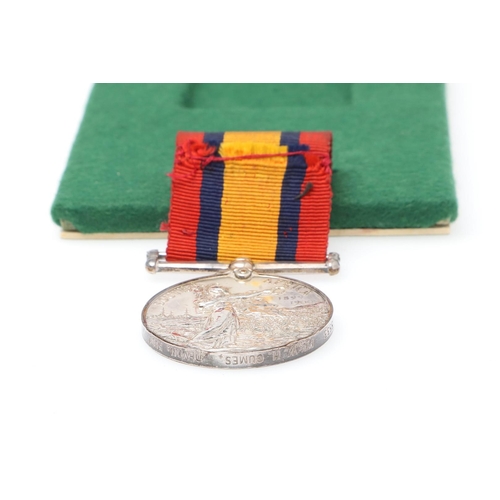 755 - A QUEEN'S SOUTH AFRICA MEDAL WITHOUT CLASPS TO THE DEVON REGIMENT. A Queen's South Africa Medal with... 