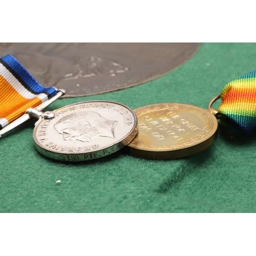 815 - A FIRST WORLD WAR TRIO AND MEMORIAL PLAQUE TO THE ROYAL LANCASTER REGIMENT. A Great War trio compris... 