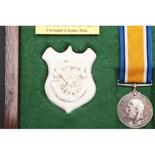 862 - A FIRST WORLD WAR PAIR AND TRENCH ART SOUVENIR TO THE SOMERSET LIGHT INFANTRY. A Great War pair comp... 