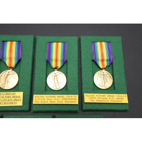 897 - A COLLECTION OF SEVEN FIRST WORLD WAR VICTORY MEDALS, VARIOUS REGIMENTS. A collection of Victory med... 