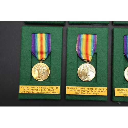 899 - A COLLECTION OF FIRST WORLD WAR VICTORY MEDALS TO THE ROYAL ARTILLERY AND OTHERS. Victory Medals: 21... 