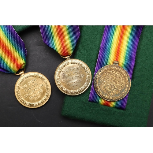 899 - A COLLECTION OF FIRST WORLD WAR VICTORY MEDALS TO THE ROYAL ARTILLERY AND OTHERS. Victory Medals: 21... 