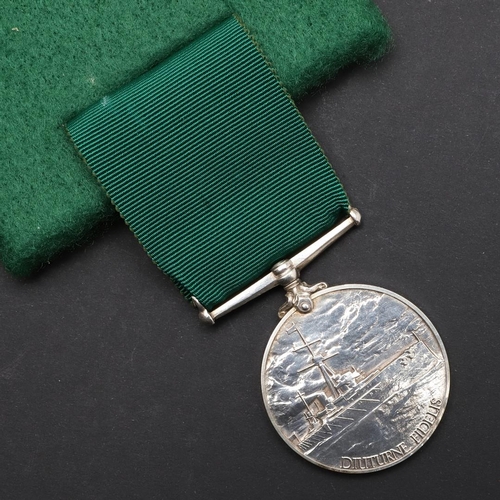 970 - AN EDWARD VII ROYAL NAVAL RESERVE LONG SERVICE AND GOOD CONDUCT MEDAL. A Long Service and Good Condu... 