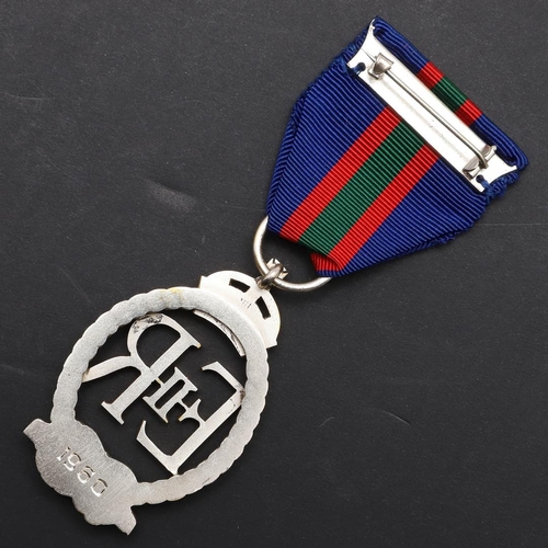 974 - AN ELIZABETH II ROYAL NAVAL VOLUNTEER RESERVE DECORATION. An Elizabeth II Royal Naval Reserve Decora... 