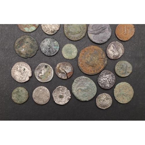 1450 - A COLLECTION OF ROMAN COINS TO INCLUDE COINS FOR VESPASIAN, PLAUTILLA, SEVERUS AND OTHERS. A denariu... 