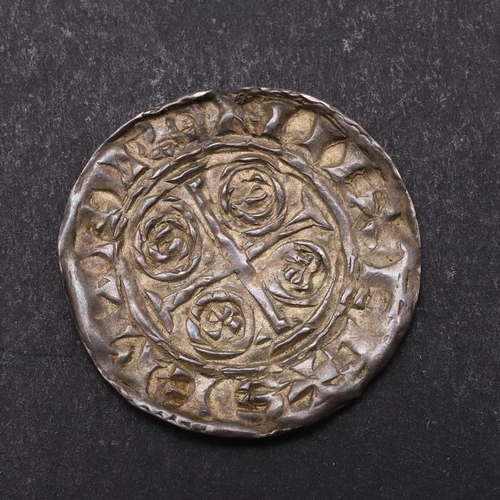 1463 - A WILLIAM I PAXS TYPE PENNY. 1066-1087. A hammered silver penny, facing portrait with staff, reverse... 