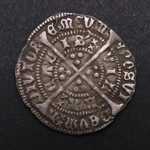 1474 - A HENRY VI LONG CROSS HALF GROAT, 1422-1430. Annulet issue, Facing crowned bust with annulets at the... 