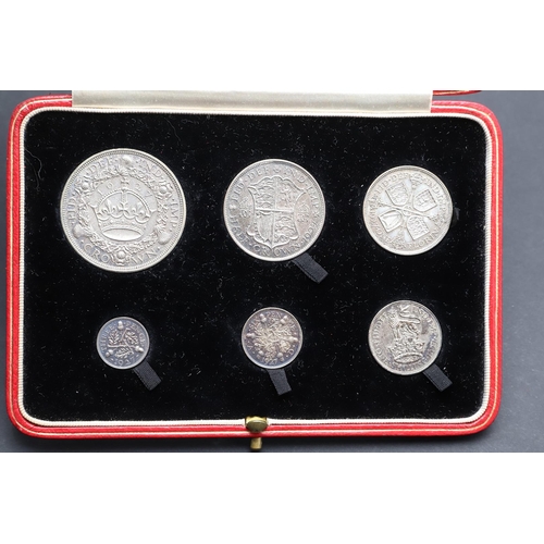 1557 - A GEORGE V SIX COIN PROOF SET, 1927. A George V six coin proof set comprising Wreath Crown, modified... 