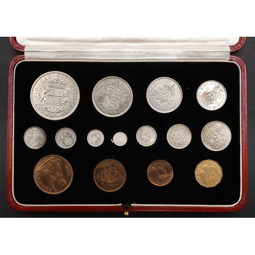 1562 - A GEORGE VI 1937 15 COIN SPECIMEN SET IN CASE OF ISSUE. A 1937 15 coin specimen set comprising Crown... 