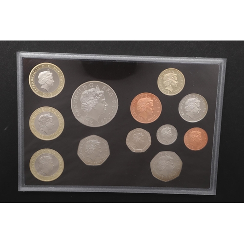 1601 - A ROYAL MINT 2009 PROOF COIN SET INCLUDING KEW GARDENS 50p. A Royal Mint twelve coin 2009 proof set ... 