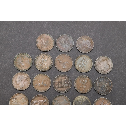 1723 - A DATE RUN OF QUEEN VICTORIA FARTHINGS. 1838 - 1859. Queen Victoria Farthings, bare head bust l. Rev... 