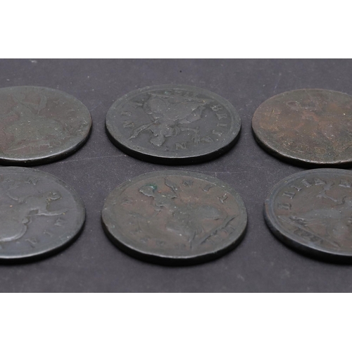 1744 - A COLLECTION OF GEORGE I SECOND ISSUE FARTHINGS 179-1724. Second issue farthings, draped and cuirass... 