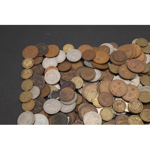 1770 - A LARGE COLLECTION OF PREDECIMAL COINS. A large collection of coins to include brass 3d pieces, Edwa... 