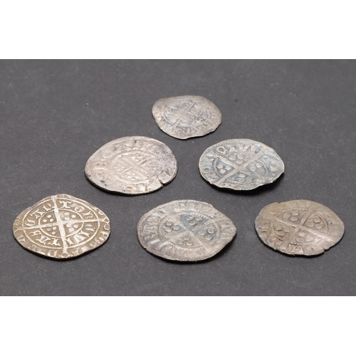 1819 - A COLLECTION OF HAMMERED SILVER COINS AND FRAGMENTS TO INCLUDE HENRY VIII SOVEREIGN TYPE PENNY. A He... 