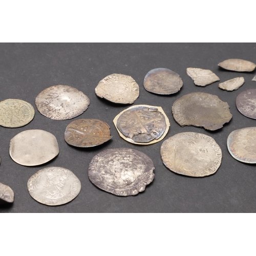 1820 - A COLLECTION OF HAMMERED COINS TO INCLUDE AN EDWARD IV GROAT AND OTHERS. An Edward IV Groat, trefoil... 