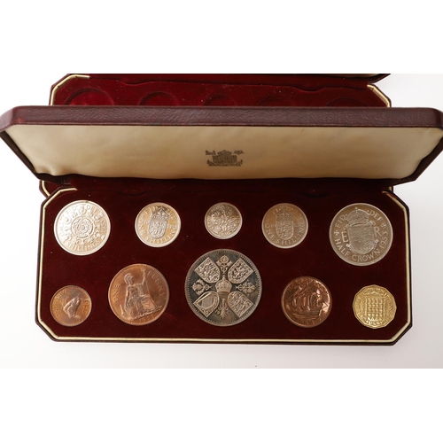 1825 - THREE ELIZABETH II CORONATION SPECIMEN SETS AND ANOTHER. Three Elizabeth II ten coin specimen sets, ... 